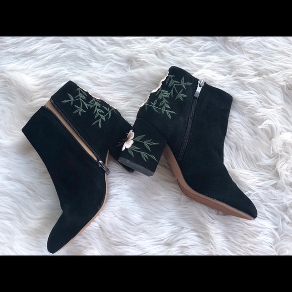 Franco Sarto Shoes - Franco Sarto floral embroidered booties NWOT